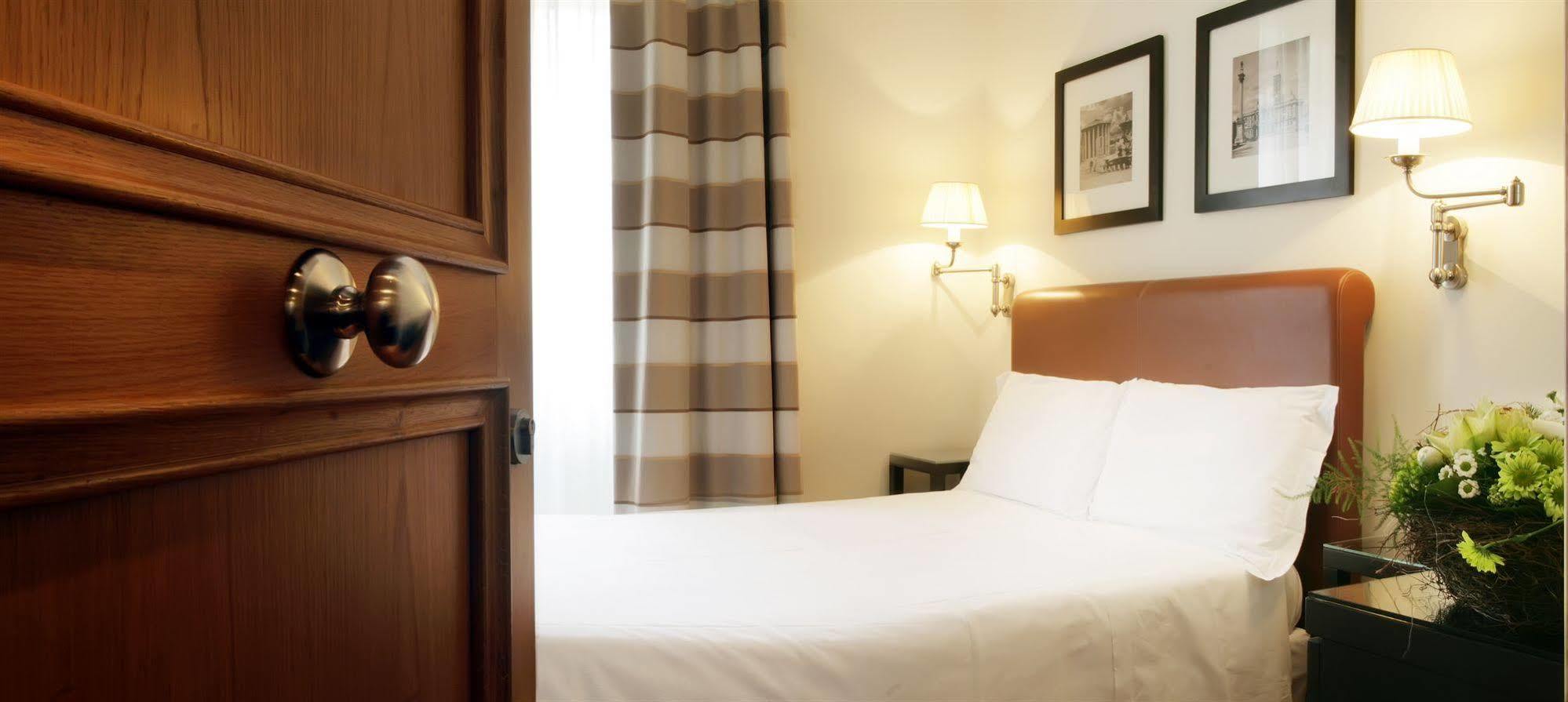 Hotel Albergo Santa Chiara روما المظهر الخارجي الصورة